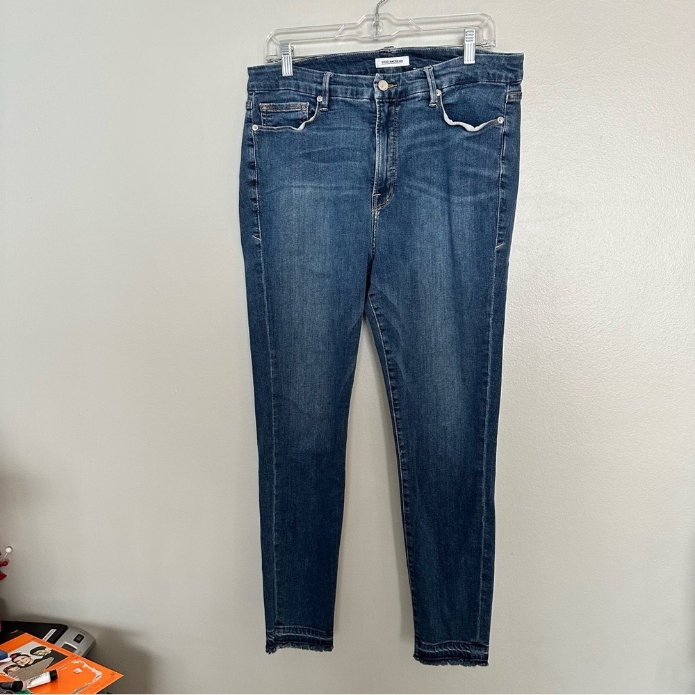 Good American Good Legs Skinny Jeans - Picture 4 of 11